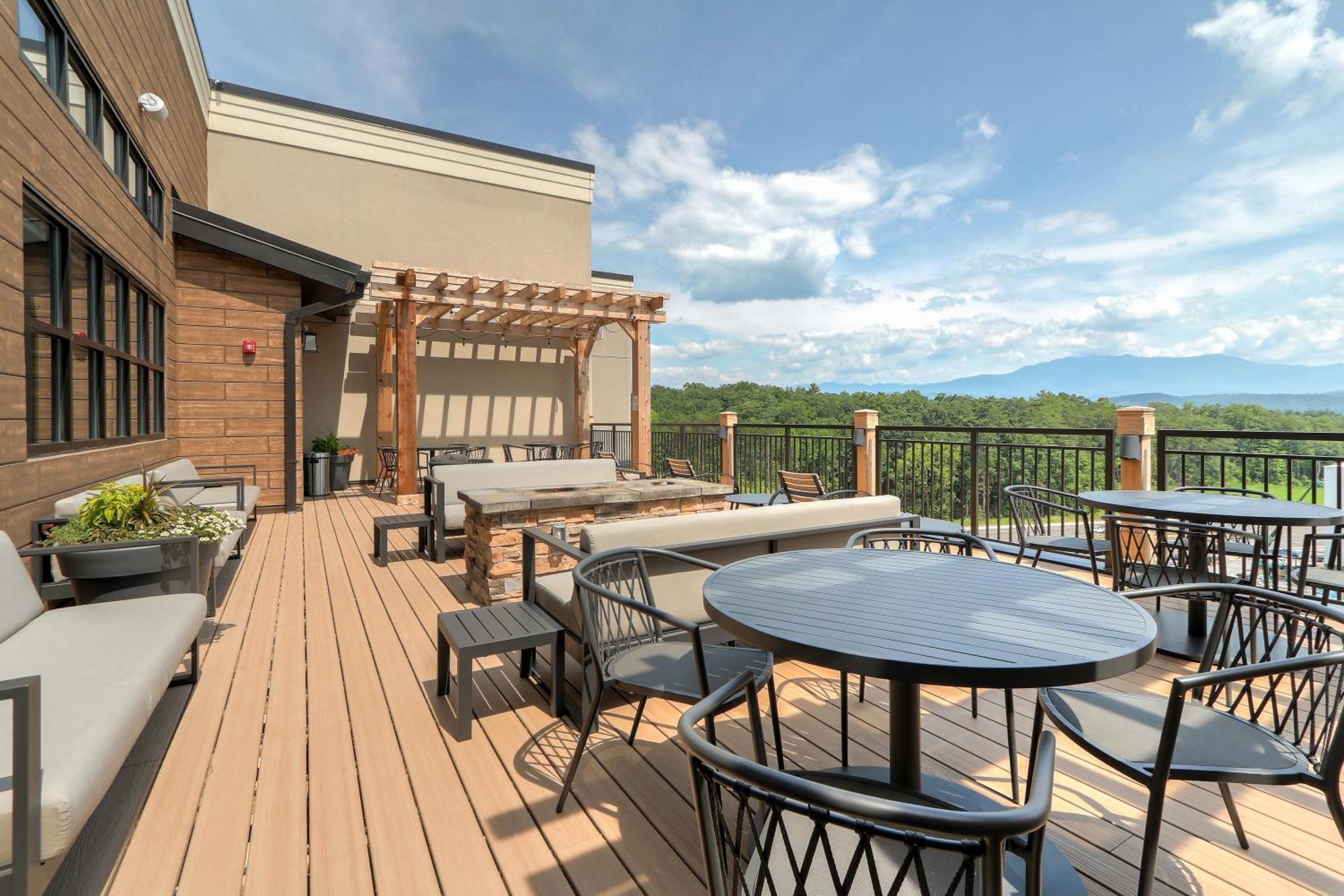 Staybridge Suites Pigeon Forge - Smoky Mtns By Ihg Ngoại thất bức ảnh